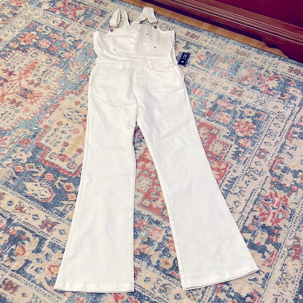 Volcom X Georgia May Jagger White Flare Overalls Size M, unused tags on.